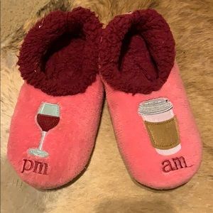 Urban Outfitters Shoes - Fuzzy slippers size 6 1/2-7 Urban Outfitters Shoes - Fuzzy slippers size 6 1/2-7